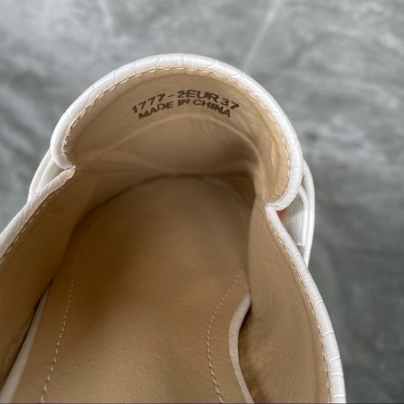 She & In Slip On Mule Faux Snake Skin Loafers Gold Detail Size 37 - Picture 5 of 6